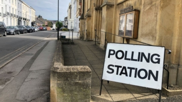 Relationship between economy and elections - Stuart Hudson